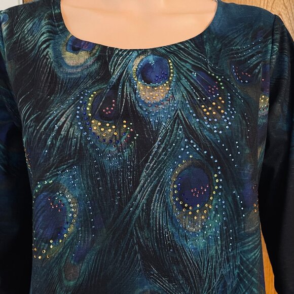 Versatile Peacock Tunic - Picture 4 of 9